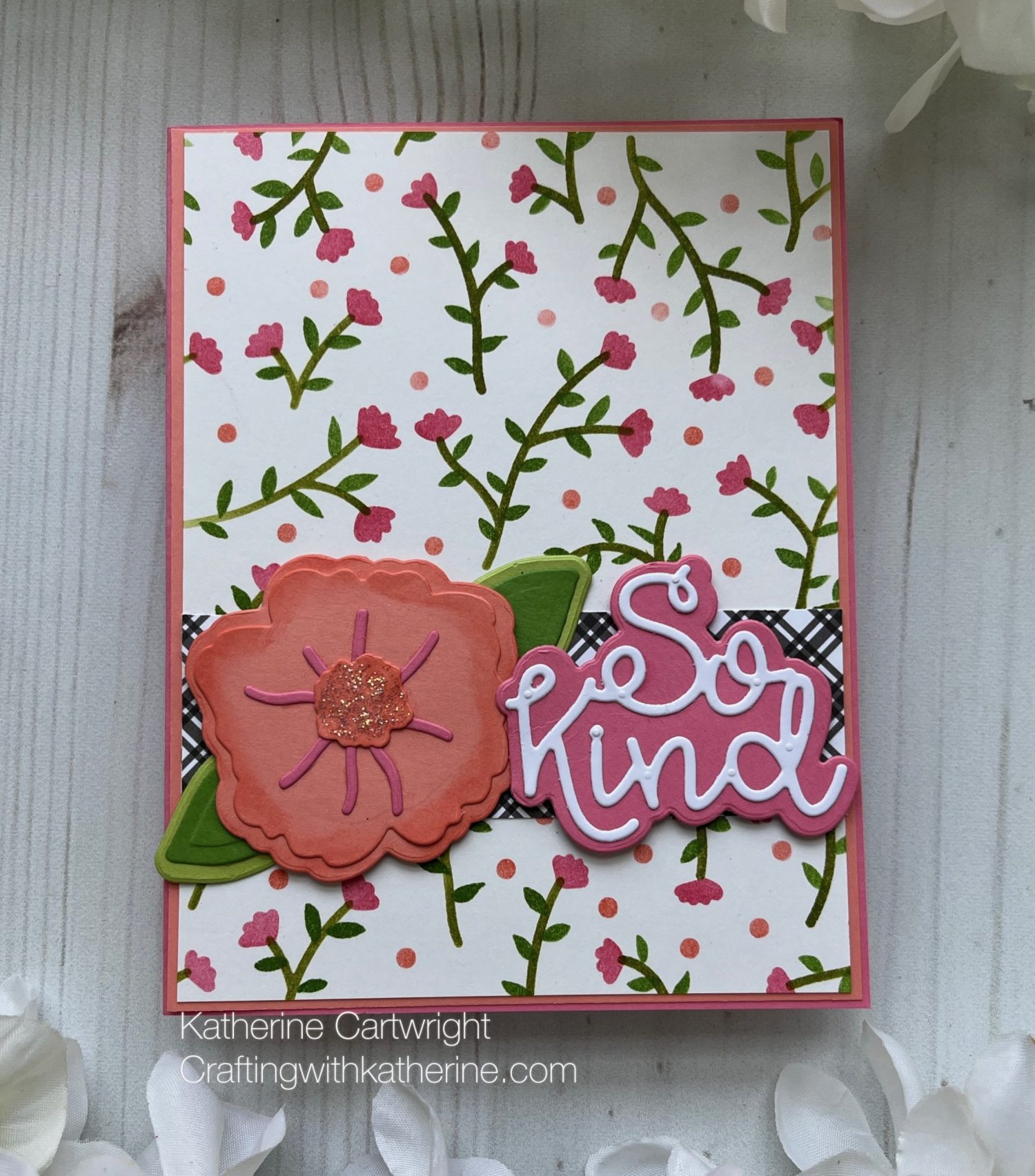 Read more about the article Floral Pattern 4 Pack Stencils Set Card | Stamps of Life